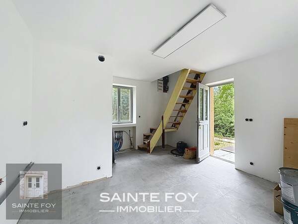 2026751 image2 - Sainte Foy Immobilier - Ce sont des agences immobilières dans l'Ouest Lyonnais spécialisées dans la location de maison ou d'appartement et la vente de propriété de prestige.