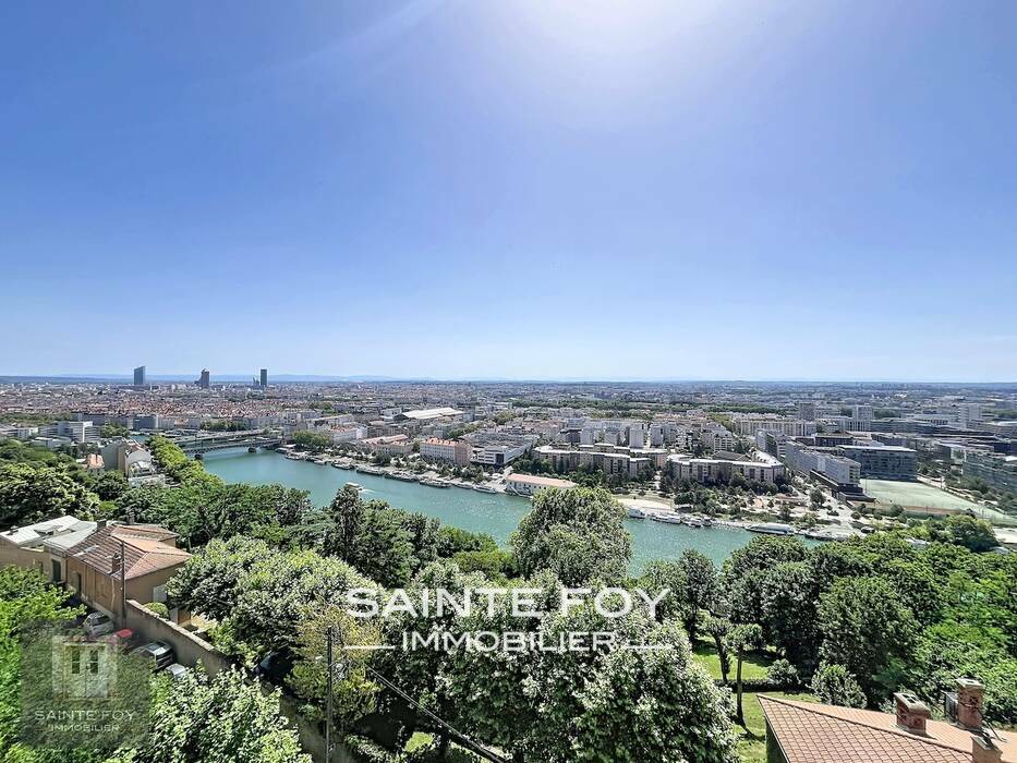 2026754 image1 - Sainte Foy Immobilier - Ce sont des agences immobilières dans l'Ouest Lyonnais spécialisées dans la location de maison ou d'appartement et la vente de propriété de prestige.