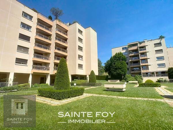 2026762 image9 - Sainte Foy Immobilier - Ce sont des agences immobilières dans l'Ouest Lyonnais spécialisées dans la location de maison ou d'appartement et la vente de propriété de prestige.
