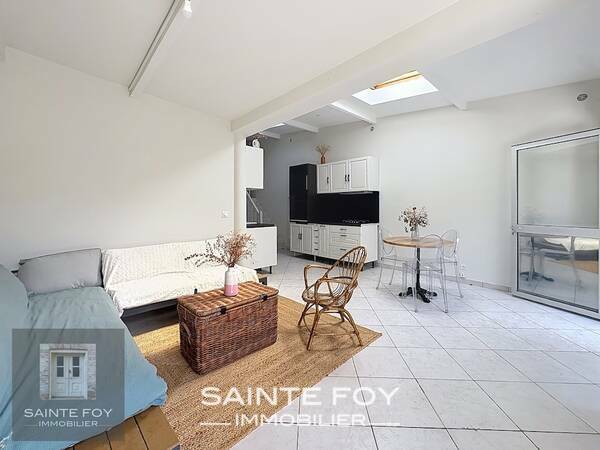 2026555 image3 - Sainte Foy Immobilier - Ce sont des agences immobilières dans l'Ouest Lyonnais spécialisées dans la location de maison ou d'appartement et la vente de propriété de prestige.