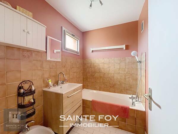 2026752 image5 - Sainte Foy Immobilier - Ce sont des agences immobilières dans l'Ouest Lyonnais spécialisées dans la location de maison ou d'appartement et la vente de propriété de prestige.