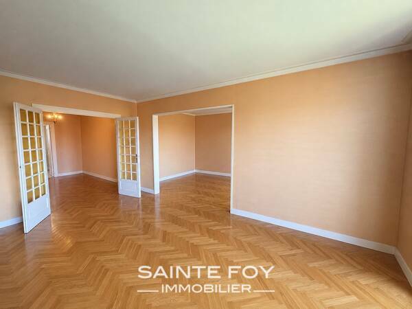 2026745 image3 - Sainte Foy Immobilier - Ce sont des agences immobilières dans l'Ouest Lyonnais spécialisées dans la location de maison ou d'appartement et la vente de propriété de prestige.