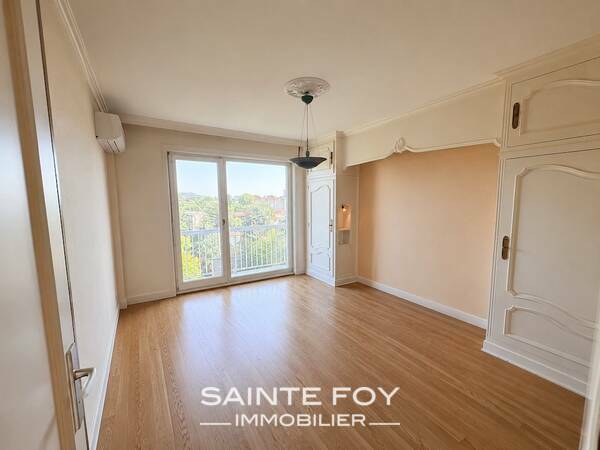 2026745 image6 - Sainte Foy Immobilier - Ce sont des agences immobilières dans l'Ouest Lyonnais spécialisées dans la location de maison ou d'appartement et la vente de propriété de prestige.