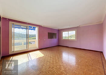 2026774 image1 - Sainte Foy Immobilier - Ce sont des agences immobilières dans l'Ouest Lyonnais spécialisées dans la location de maison ou d'appartement et la vente de propriété de prestige.