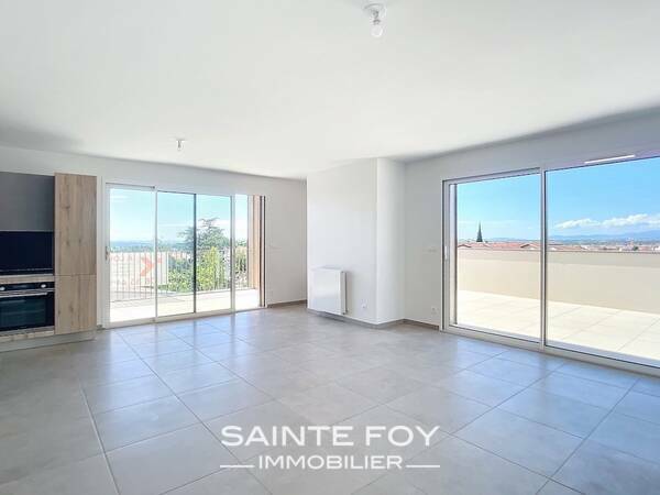 2026776 image4 - Sainte Foy Immobilier - Ce sont des agences immobilières dans l'Ouest Lyonnais spécialisées dans la location de maison ou d'appartement et la vente de propriété de prestige.