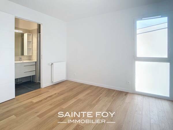 2026776 image6 - Sainte Foy Immobilier - Ce sont des agences immobilières dans l'Ouest Lyonnais spécialisées dans la location de maison ou d'appartement et la vente de propriété de prestige.