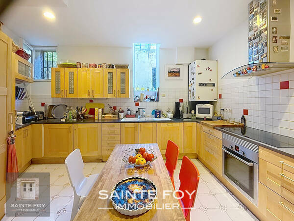 2026777 image5 - Sainte Foy Immobilier - Ce sont des agences immobilières dans l'Ouest Lyonnais spécialisées dans la location de maison ou d'appartement et la vente de propriété de prestige.