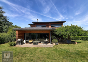 2026784 image1 - Sainte Foy Immobilier - Ce sont des agences immobilières dans l'Ouest Lyonnais spécialisées dans la location de maison ou d'appartement et la vente de propriété de prestige.