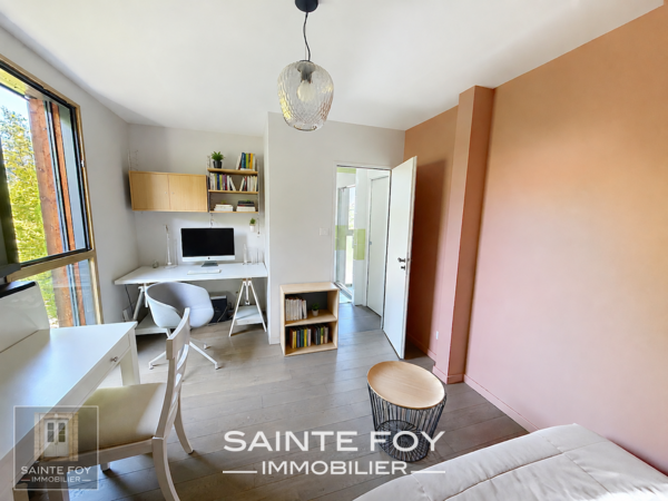 2026784 image9 - Sainte Foy Immobilier - Ce sont des agences immobilières dans l'Ouest Lyonnais spécialisées dans la location de maison ou d'appartement et la vente de propriété de prestige.