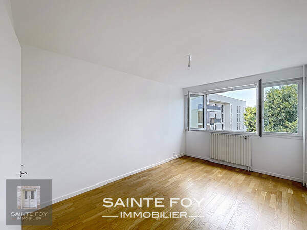 2026783 image5 - Sainte Foy Immobilier - Ce sont des agences immobilières dans l'Ouest Lyonnais spécialisées dans la location de maison ou d'appartement et la vente de propriété de prestige.