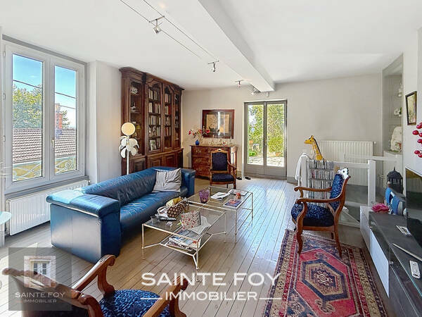 2026785 image3 - Sainte Foy Immobilier - Ce sont des agences immobilières dans l'Ouest Lyonnais spécialisées dans la location de maison ou d'appartement et la vente de propriété de prestige.