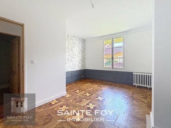 2026786 image6 - Sainte Foy Immobilier - Ce sont des agences immobilières dans l'Ouest Lyonnais spécialisées dans la location de maison ou d'appartement et la vente de propriété de prestige.