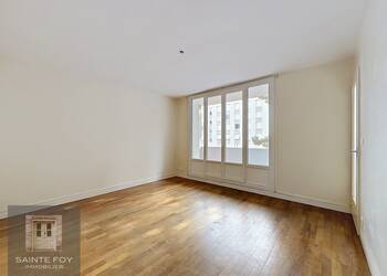 2026790 image1 - Sainte Foy Immobilier - Ce sont des agences immobilières dans l'Ouest Lyonnais spécialisées dans la location de maison ou d'appartement et la vente de propriété de prestige.