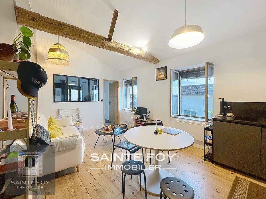 2026798 image1 - Sainte Foy Immobilier - Ce sont des agences immobilières dans l'Ouest Lyonnais spécialisées dans la location de maison ou d'appartement et la vente de propriété de prestige.