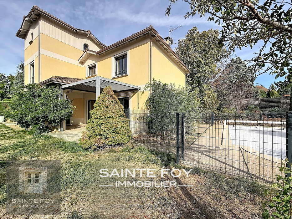 2026799 image1 - Sainte Foy Immobilier - Ce sont des agences immobilières dans l'Ouest Lyonnais spécialisées dans la location de maison ou d'appartement et la vente de propriété de prestige.