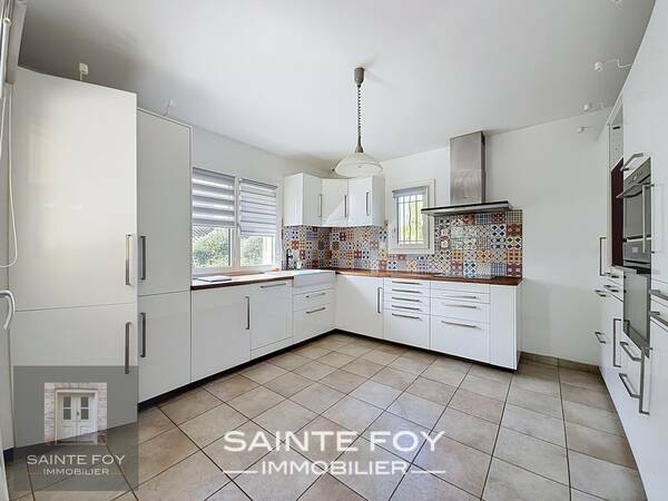 2026799 image3 - Sainte Foy Immobilier - Ce sont des agences immobilières dans l'Ouest Lyonnais spécialisées dans la location de maison ou d'appartement et la vente de propriété de prestige.