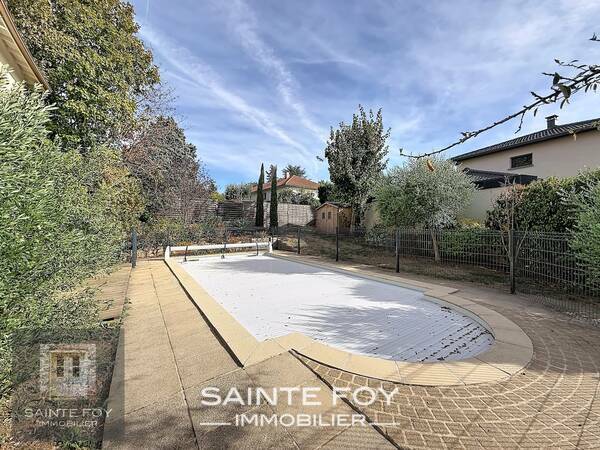2026799 image10 - Sainte Foy Immobilier - Ce sont des agences immobilières dans l'Ouest Lyonnais spécialisées dans la location de maison ou d'appartement et la vente de propriété de prestige.