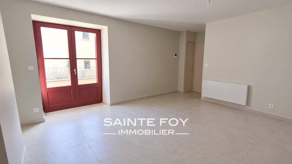 2026810 image1 - Sainte Foy Immobilier - Ce sont des agences immobilières dans l'Ouest Lyonnais spécialisées dans la location de maison ou d'appartement et la vente de propriété de prestige.