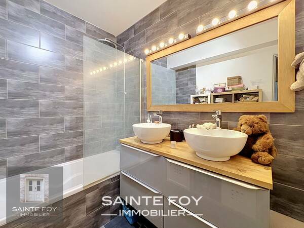 2026794 image8 - Sainte Foy Immobilier - Ce sont des agences immobilières dans l'Ouest Lyonnais spécialisées dans la location de maison ou d'appartement et la vente de propriété de prestige.