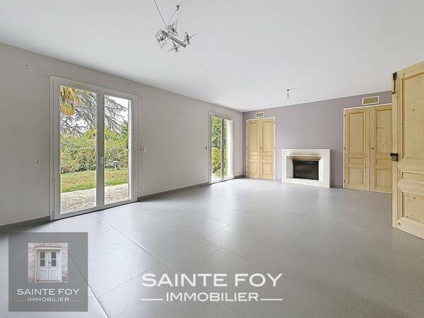 2026809 image2 - Sainte Foy Immobilier - Ce sont des agences immobilières dans l'Ouest Lyonnais spécialisées dans la location de maison ou d'appartement et la vente de propriété de prestige.