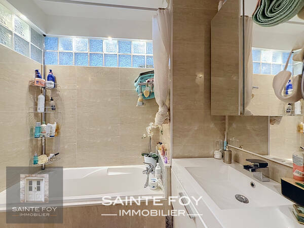 2026812 image8 - Sainte Foy Immobilier - Ce sont des agences immobilières dans l'Ouest Lyonnais spécialisées dans la location de maison ou d'appartement et la vente de propriété de prestige.