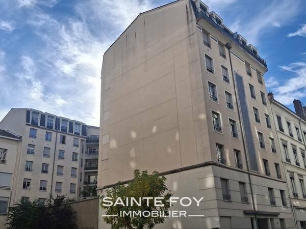 2026804 image7 - Sainte Foy Immobilier - Ce sont des agences immobilières dans l'Ouest Lyonnais spécialisées dans la location de maison ou d'appartement et la vente de propriété de prestige.