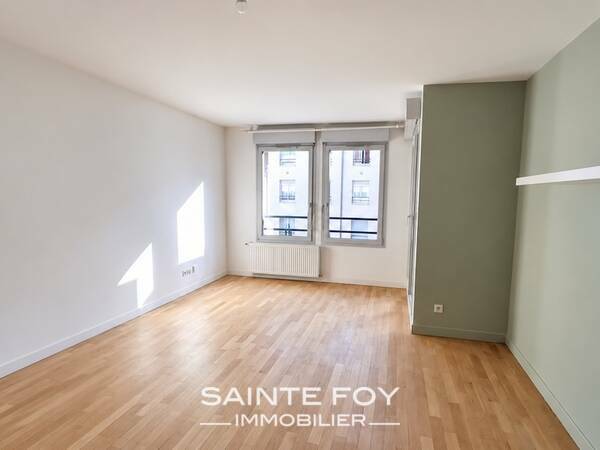 2026804 image8 - Sainte Foy Immobilier - Ce sont des agences immobilières dans l'Ouest Lyonnais spécialisées dans la location de maison ou d'appartement et la vente de propriété de prestige.