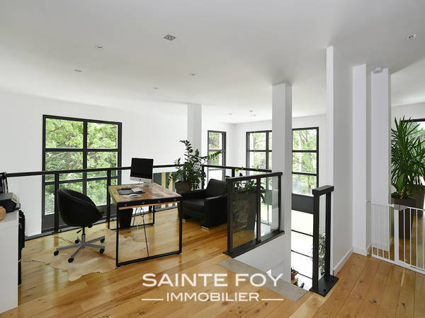 13891 image4 - Sainte Foy Immobilier - Ce sont des agences immobilières dans l'Ouest Lyonnais spécialisées dans la location de maison ou d'appartement et la vente de propriété de prestige.