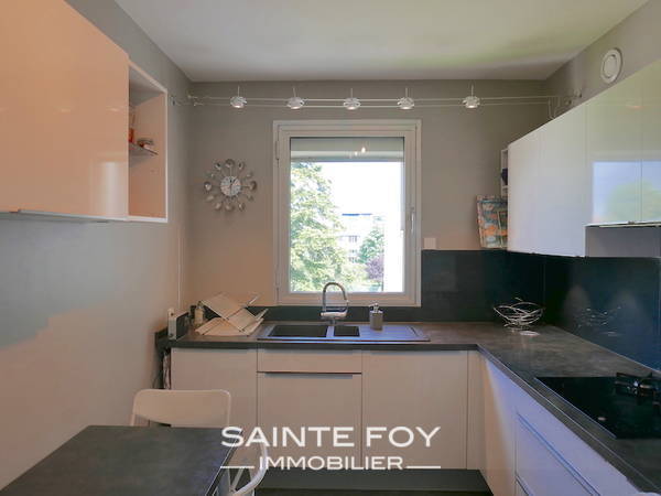 13993 image4 - Sainte Foy Immobilier - Ce sont des agences immobilières dans l'Ouest Lyonnais spécialisées dans la location de maison ou d'appartement et la vente de propriété de prestige.