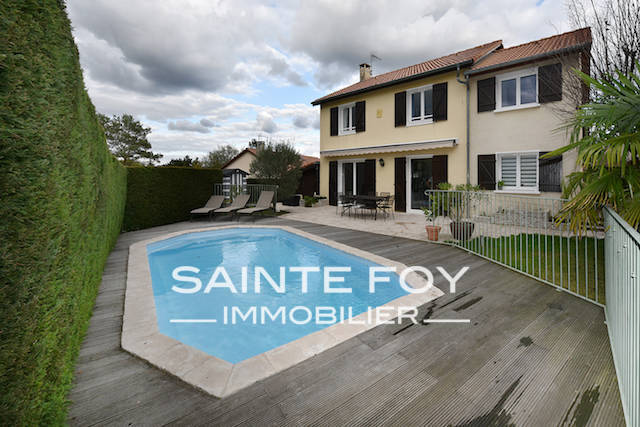 17680 image1 - Sainte Foy Immobilier - Ce sont des agences immobilières dans l'Ouest Lyonnais spécialisées dans la location de maison ou d'appartement et la vente de propriété de prestige.