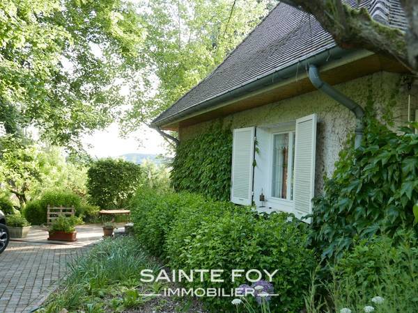 17497 image3 - Sainte Foy Immobilier - Ce sont des agences immobilières dans l'Ouest Lyonnais spécialisées dans la location de maison ou d'appartement et la vente de propriété de prestige.