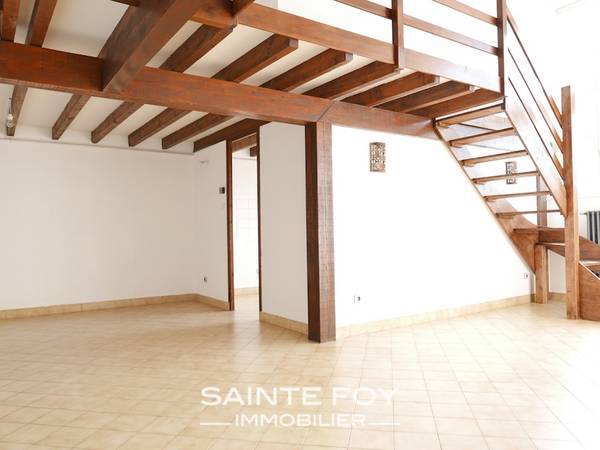 17600 image3 - Sainte Foy Immobilier - Ce sont des agences immobilières dans l'Ouest Lyonnais spécialisées dans la location de maison ou d'appartement et la vente de propriété de prestige.