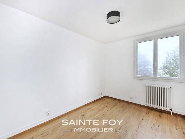 17706 image5 - Sainte Foy Immobilier - Ce sont des agences immobilières dans l'Ouest Lyonnais spécialisées dans la location de maison ou d'appartement et la vente de propriété de prestige.