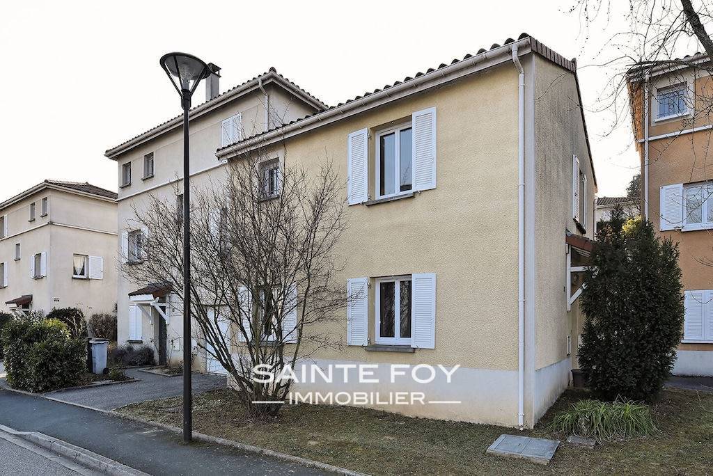 117942 image1 - Sainte Foy Immobilier - Ce sont des agences immobilières dans l'Ouest Lyonnais spécialisées dans la location de maison ou d'appartement et la vente de propriété de prestige.