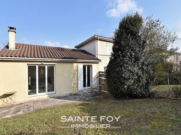 117942 image3 - Sainte Foy Immobilier - Ce sont des agences immobilières dans l'Ouest Lyonnais spécialisées dans la location de maison ou d'appartement et la vente de propriété de prestige.