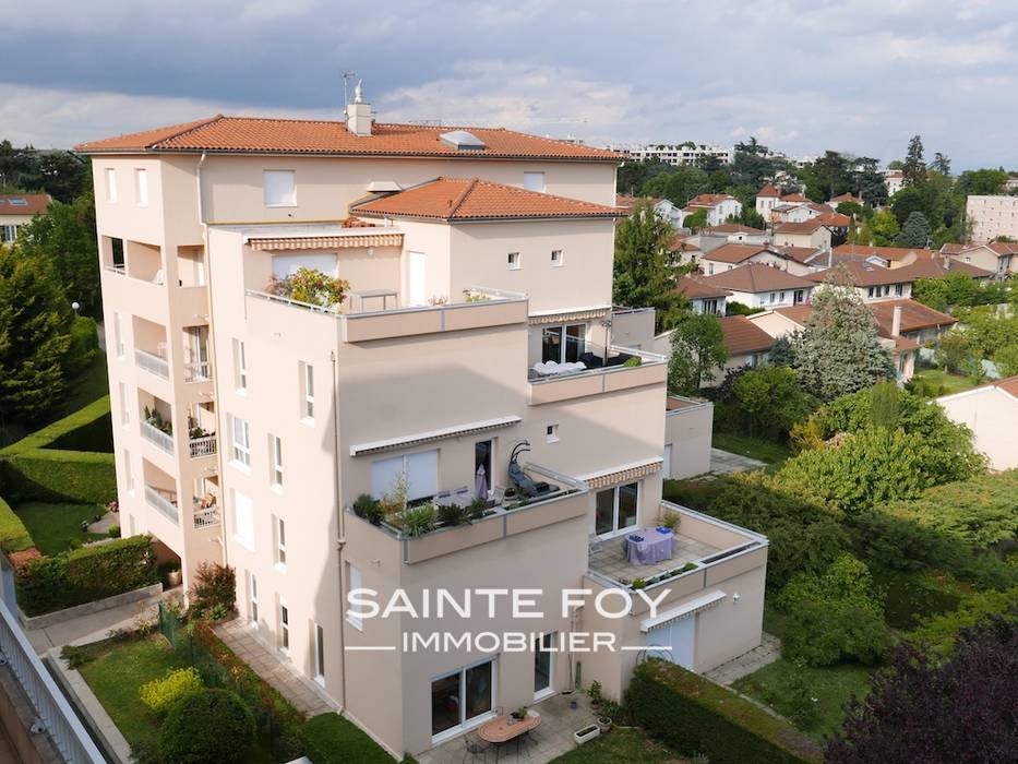 17506 image1 - Sainte Foy Immobilier - Ce sont des agences immobilières dans l'Ouest Lyonnais spécialisées dans la location de maison ou d'appartement et la vente de propriété de prestige.