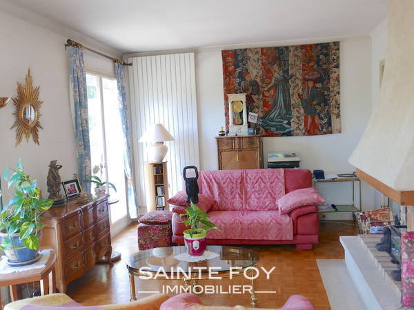 17601 image4 - Sainte Foy Immobilier - Ce sont des agences immobilières dans l'Ouest Lyonnais spécialisées dans la location de maison ou d'appartement et la vente de propriété de prestige.