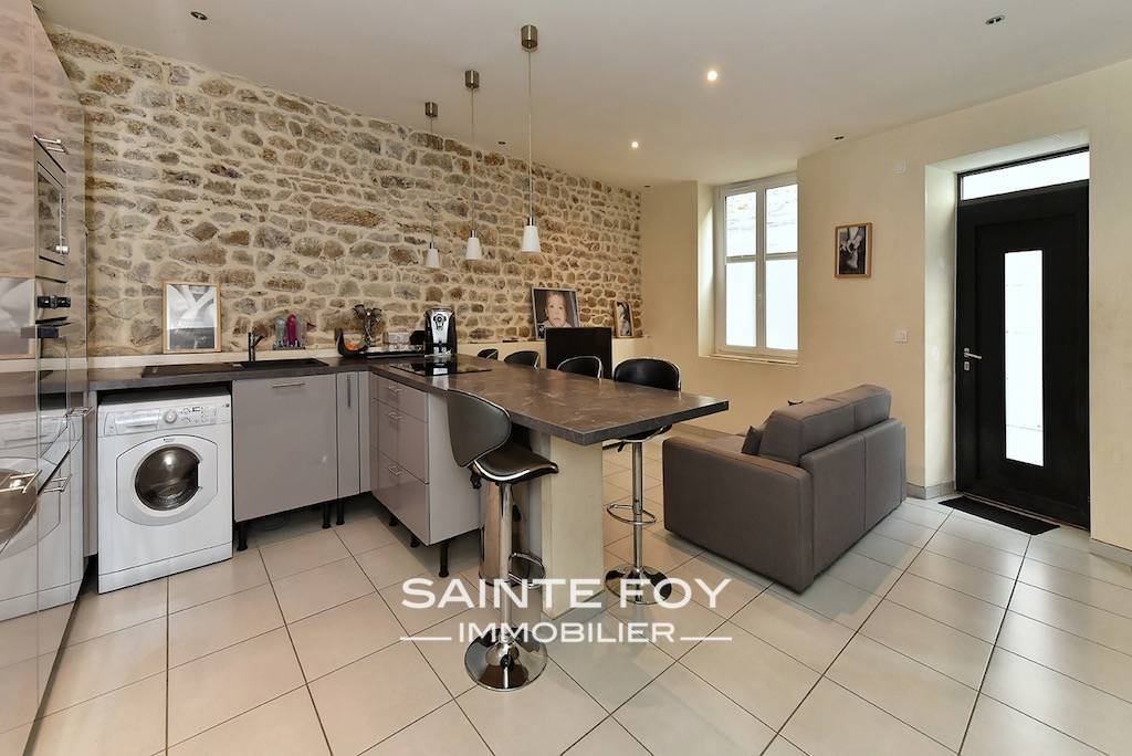 14204 image1 - Sainte Foy Immobilier - Ce sont des agences immobilières dans l'Ouest Lyonnais spécialisées dans la location de maison ou d'appartement et la vente de propriété de prestige.