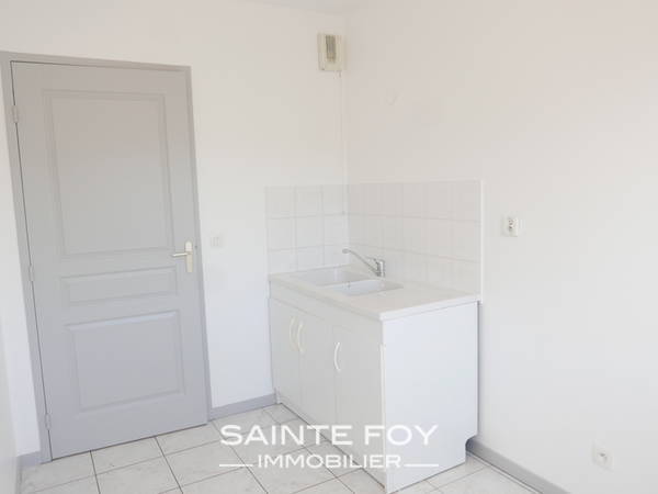 170686 image3 - Sainte Foy Immobilier - Ce sont des agences immobilières dans l'Ouest Lyonnais spécialisées dans la location de maison ou d'appartement et la vente de propriété de prestige.