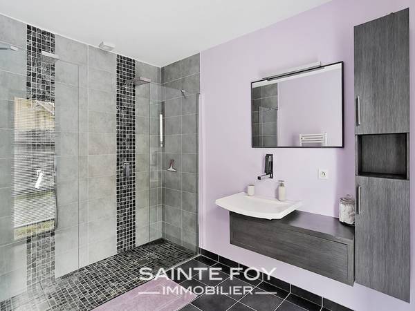 117905 image7 - Sainte Foy Immobilier - Ce sont des agences immobilières dans l'Ouest Lyonnais spécialisées dans la location de maison ou d'appartement et la vente de propriété de prestige.