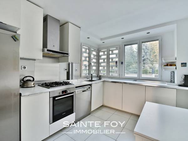 17716 image5 - Sainte Foy Immobilier - Ce sont des agences immobilières dans l'Ouest Lyonnais spécialisées dans la location de maison ou d'appartement et la vente de propriété de prestige.
