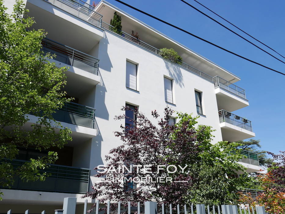 17729 image1 - Sainte Foy Immobilier - Ce sont des agences immobilières dans l'Ouest Lyonnais spécialisées dans la location de maison ou d'appartement et la vente de propriété de prestige.