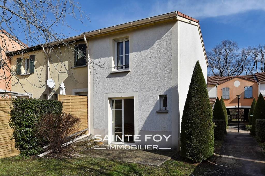 117930 image1 - Sainte Foy Immobilier - Ce sont des agences immobilières dans l'Ouest Lyonnais spécialisées dans la location de maison ou d'appartement et la vente de propriété de prestige.