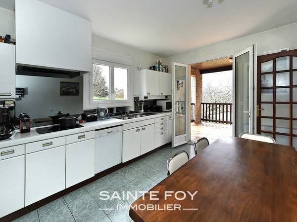 117858 image6 - Sainte Foy Immobilier - Ce sont des agences immobilières dans l'Ouest Lyonnais spécialisées dans la location de maison ou d'appartement et la vente de propriété de prestige.