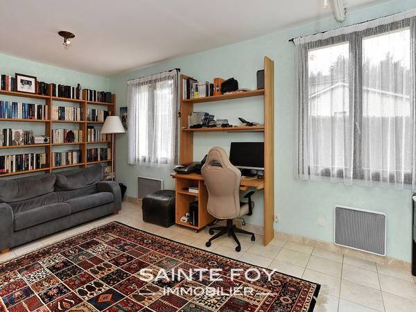 117858 image7 - Sainte Foy Immobilier - Ce sont des agences immobilières dans l'Ouest Lyonnais spécialisées dans la location de maison ou d'appartement et la vente de propriété de prestige.
