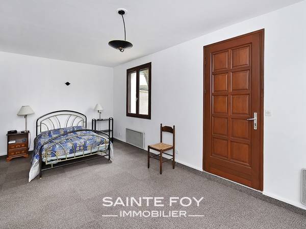 117858 image9 - Sainte Foy Immobilier - Ce sont des agences immobilières dans l'Ouest Lyonnais spécialisées dans la location de maison ou d'appartement et la vente de propriété de prestige.