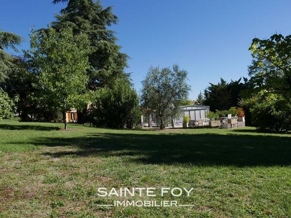 118127 image8 - Sainte Foy Immobilier - Ce sont des agences immobilières dans l'Ouest Lyonnais spécialisées dans la location de maison ou d'appartement et la vente de propriété de prestige.