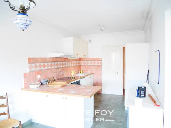 117815 image5 - Sainte Foy Immobilier - Ce sont des agences immobilières dans l'Ouest Lyonnais spécialisées dans la location de maison ou d'appartement et la vente de propriété de prestige.
