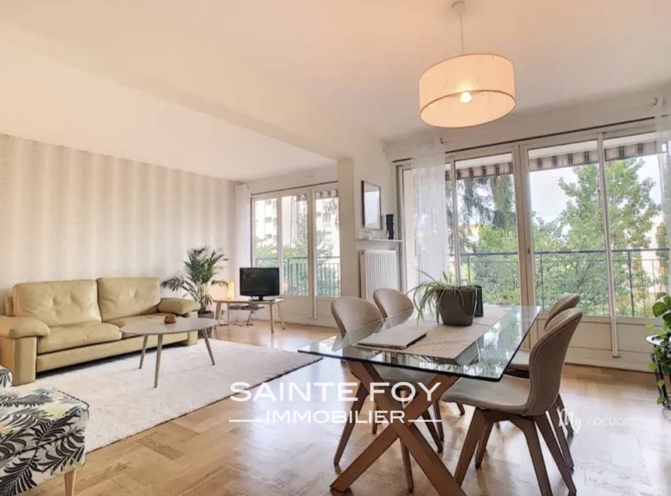 13077 image1 - Sainte Foy Immobilier - Ce sont des agences immobilières dans l'Ouest Lyonnais spécialisées dans la location de maison ou d'appartement et la vente de propriété de prestige.