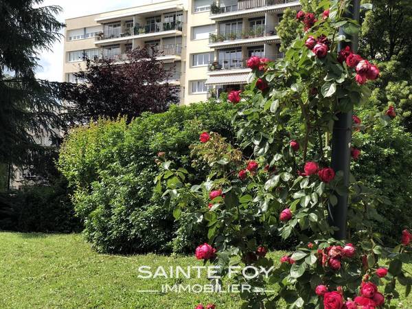 13077 image10 - Sainte Foy Immobilier - Ce sont des agences immobilières dans l'Ouest Lyonnais spécialisées dans la location de maison ou d'appartement et la vente de propriété de prestige.